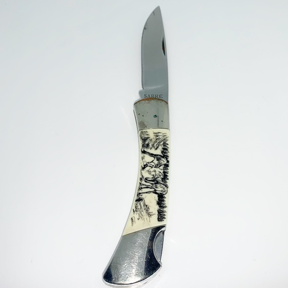 Sabre Stainless Knife w/ Moose Scrimshaw - Picture 3 of 4